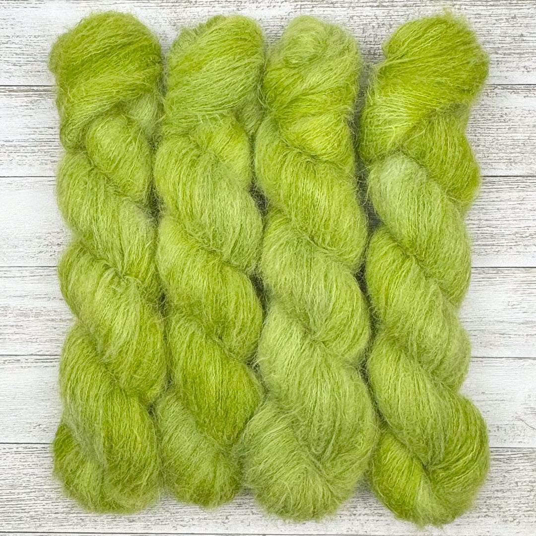 Athabascan Suri Silk - De-Vine Green