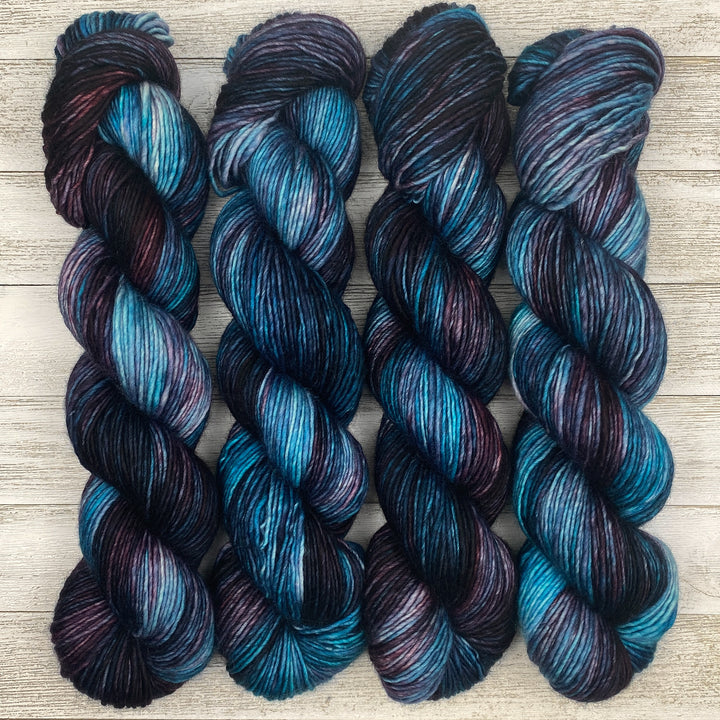 Hawthorne Worsted - Meet Me In Lacombe